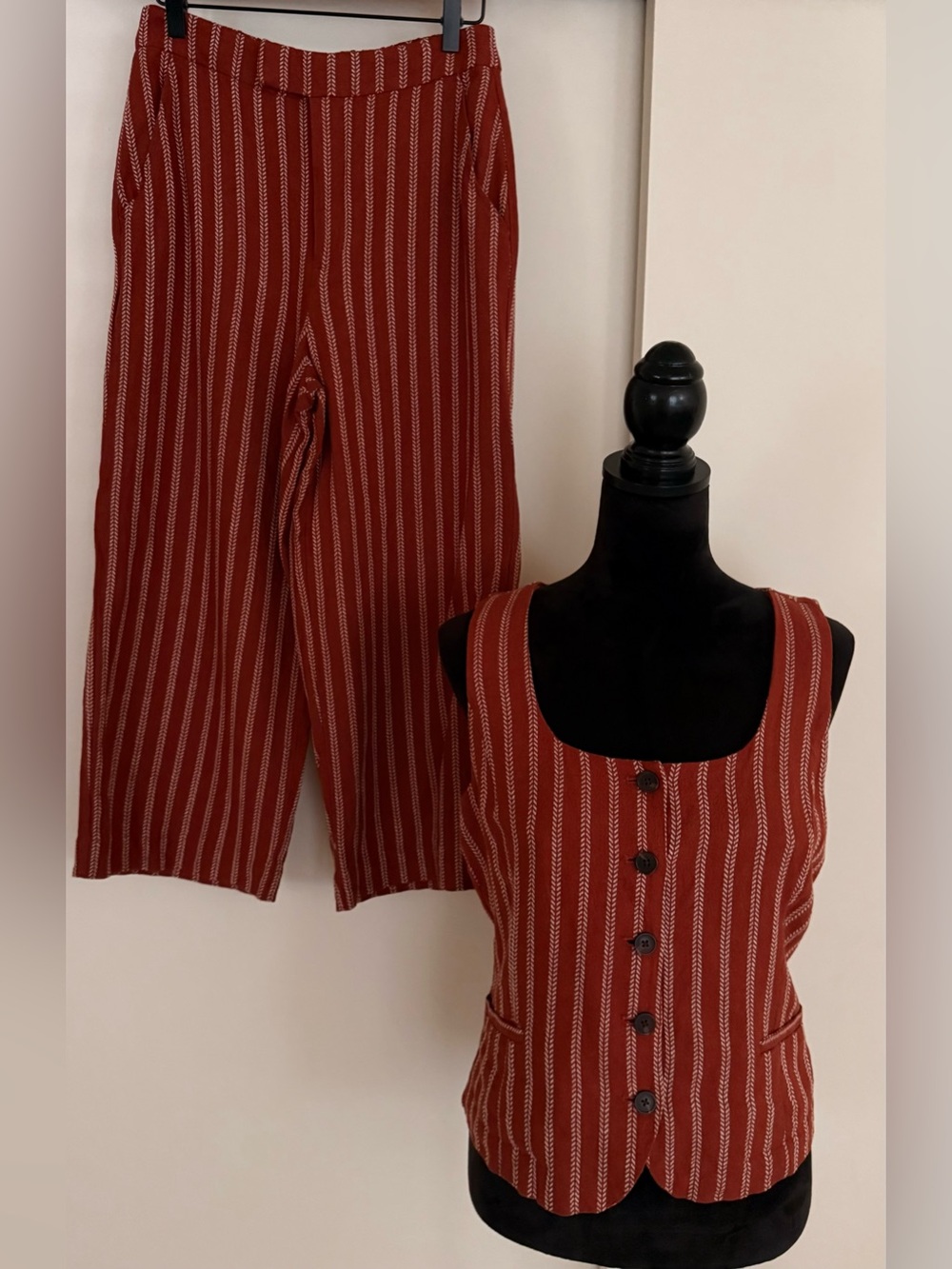 a.n.a Women’s Vest & High Rise Wide Leg Pant Set - M